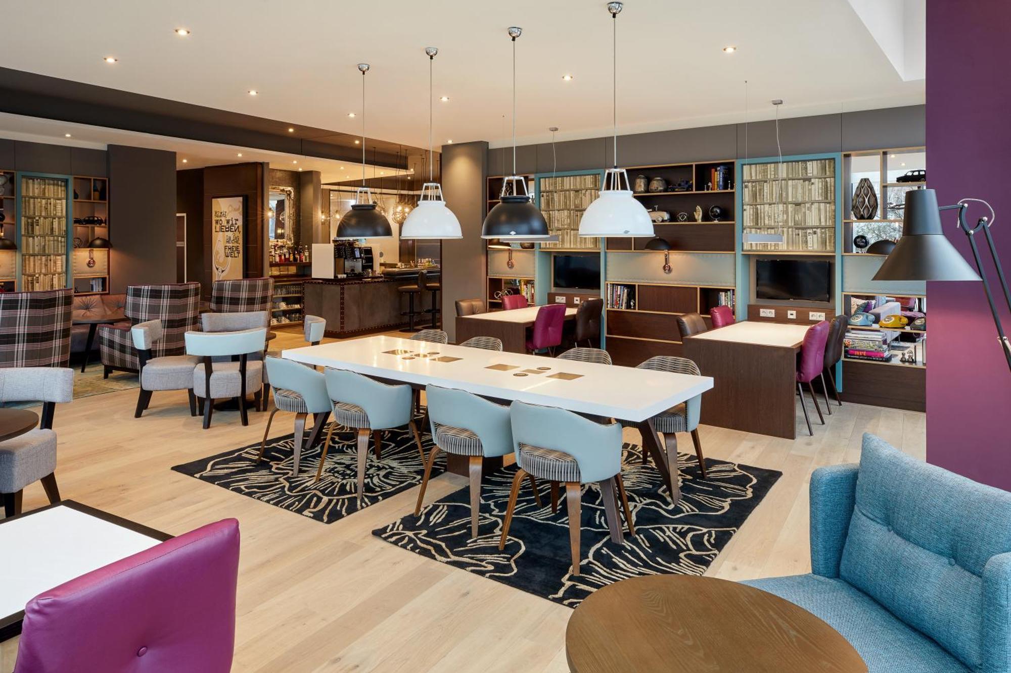 Premier Inn Hamburg City Zentrum Exteriör bild